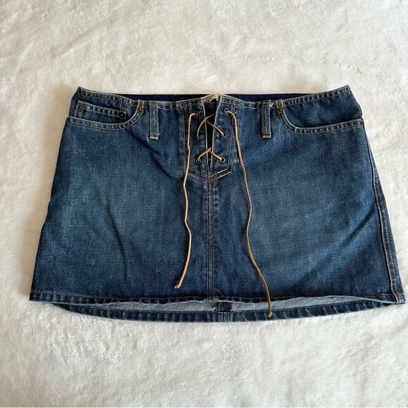 Abercrombie & Fitch Y2K Denim Mini Skirt Size 4 - Picture 1 of 9